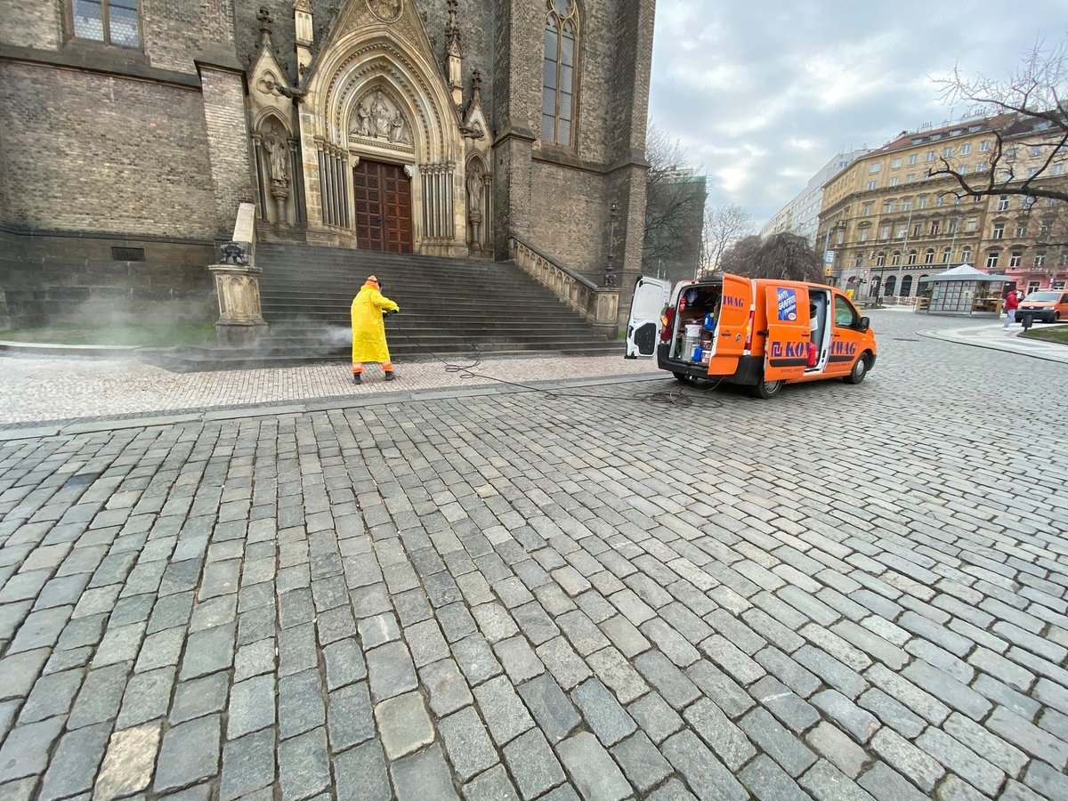 Plošná desinfekce veřejných prostranství