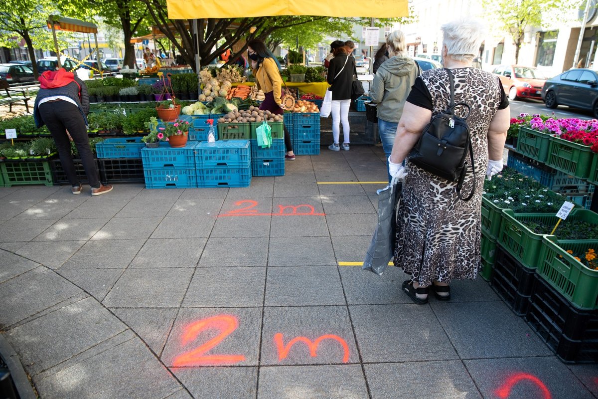 20. 4. se znovu otevřely za bezpečnostních opatření farmářské trhy (20.4. )