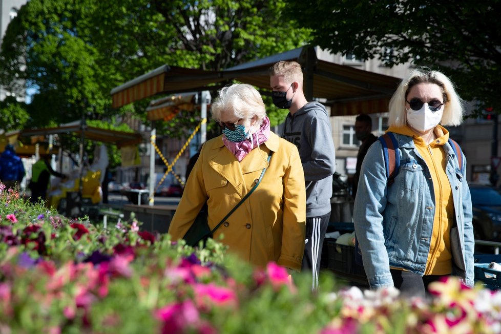 20. 4. se znovu otevřely za bezpečnostních opatření farmářské trhy. (20. 4. 2020)