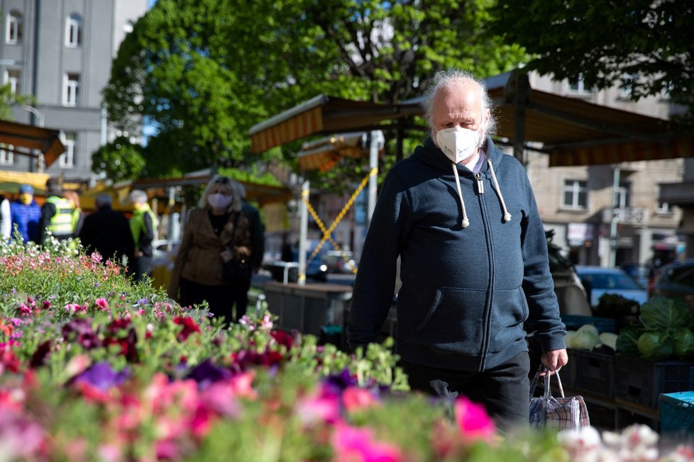 20. 4. se znovu otevřely za bezpečnostních opatření farmářské trhy. (20. 4. 2020)