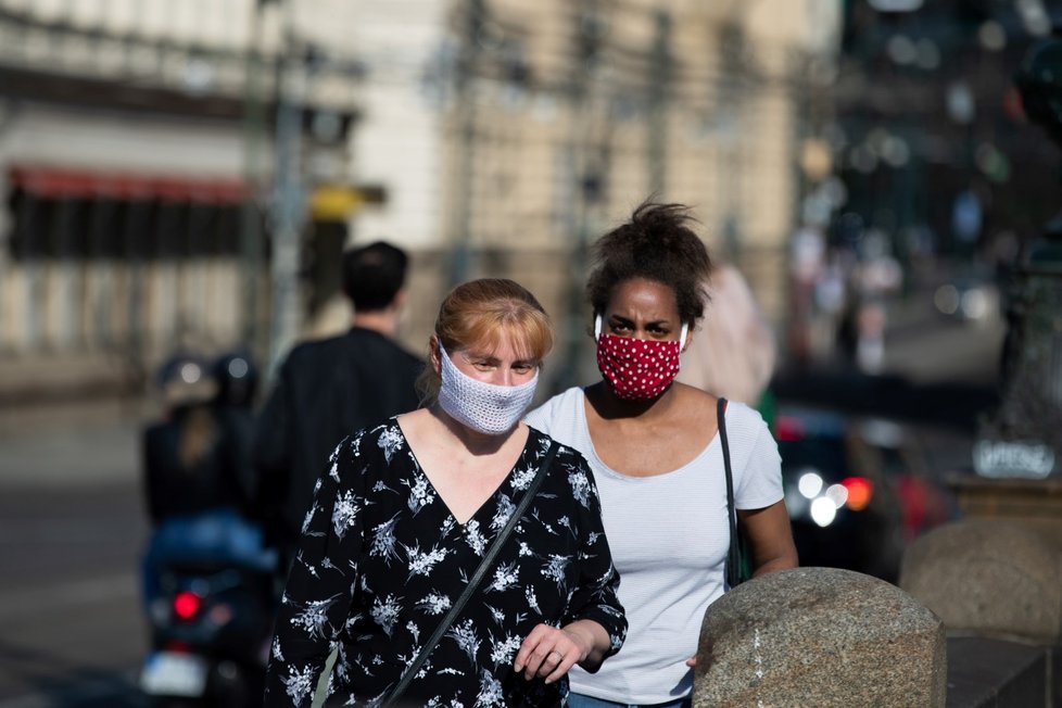 Velikonoční svátky v době pandemie koronaviru v Praze (14. 4. 2020)