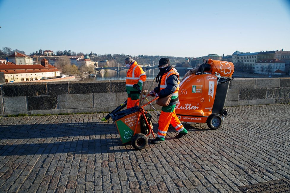 Vylidněná Praha (24.3.2020)