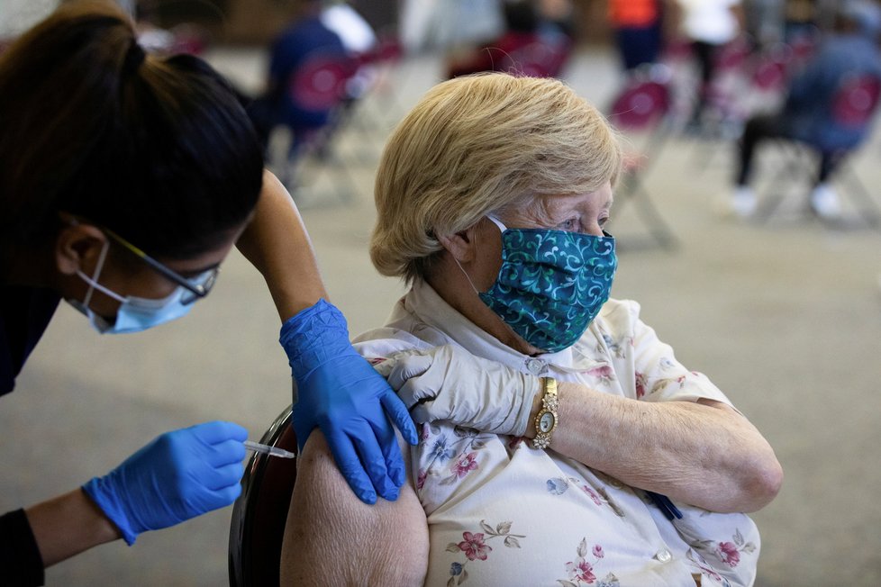 Koronavirus: Očkování vakcínou Pfizer.