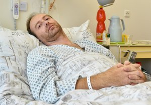 Petr Valenta (40) se v Městské nemocnice Ostrava zotavuje po těžkém průběhu covidu-19. Myslel si, že se ho nemoc netýká.