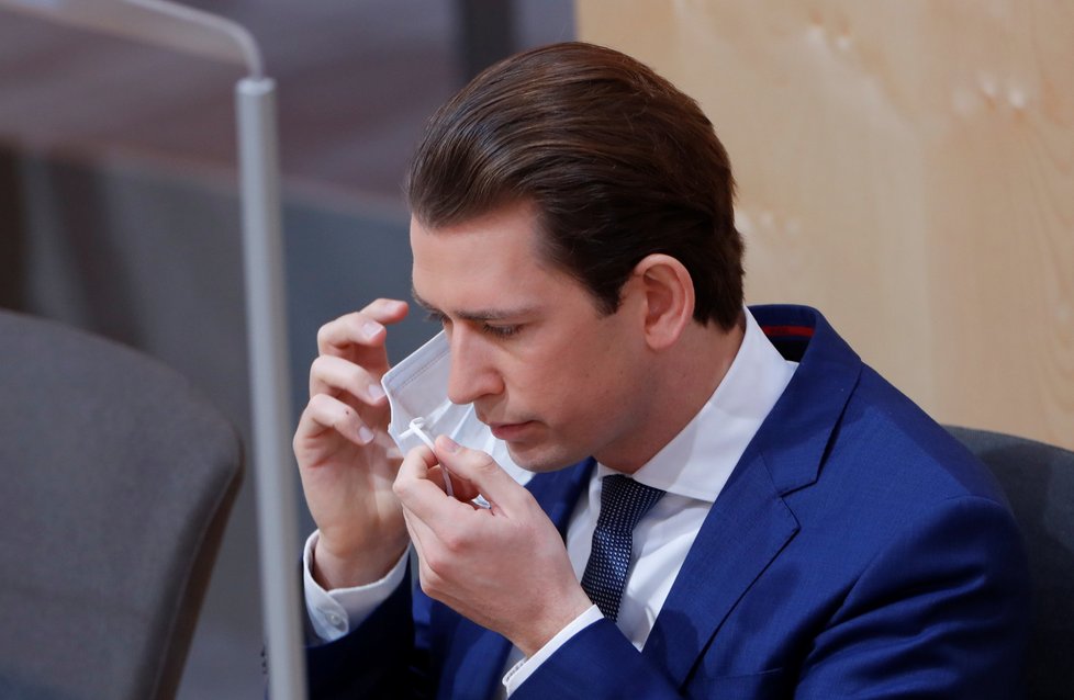 Rakouský kancléř Kurz zvažuje uvolnění restrikcí, (6.04.2020).