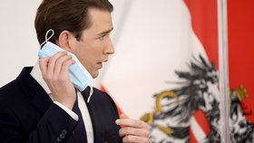 Rakouský kancléř Sebastian Kurz oznámil třetí plošnou karanténu.