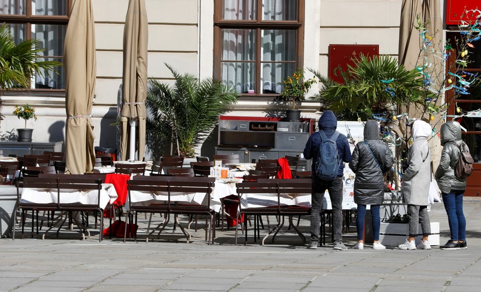 Vídeňské ulice zejí prázdnotou. (13.3.2020)