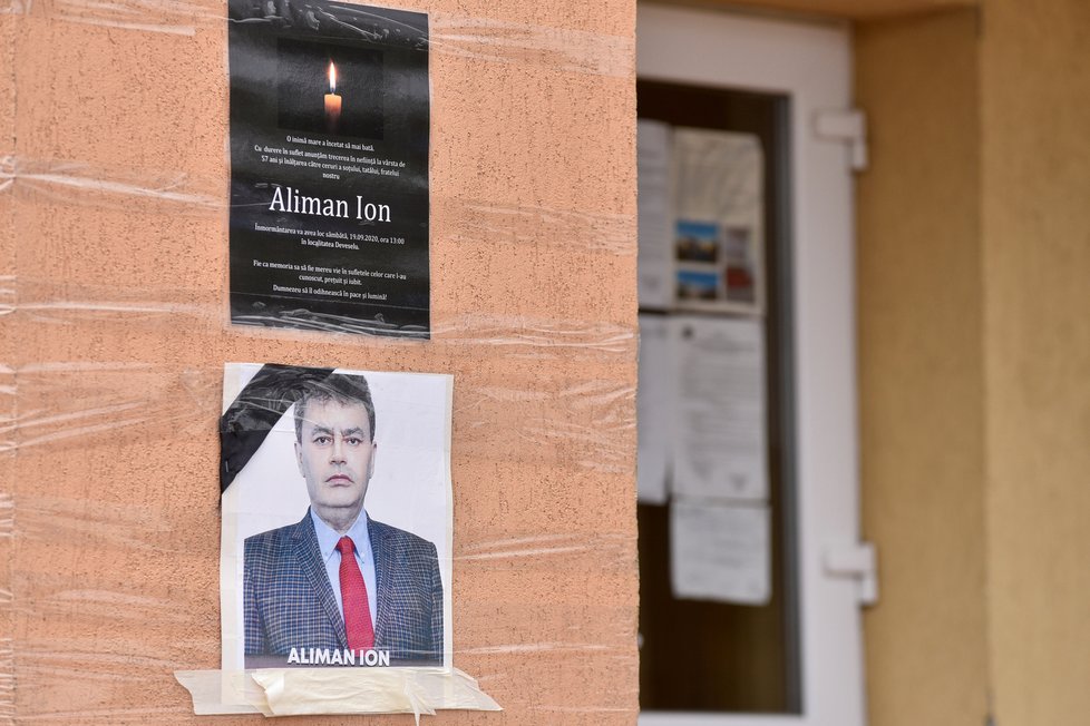 Lidé v rumunské vesnici znovu zvolili starostu, muž vyhrál, i když před několika týdny podlehl koronaviru.