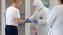 Ruský prezident Putin navštívil pacienty nakažené koronavirem