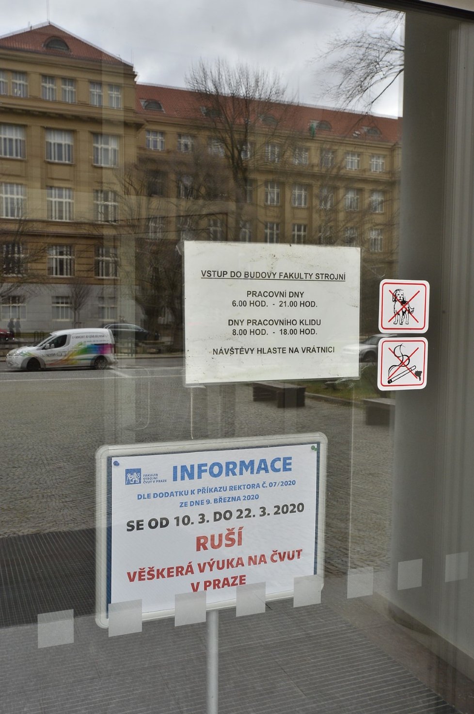 Oznámení o uzavření ČVUT v Praze. (10. 3. 2020)