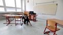 Přípravy na návrat dětí do lavic v základní škole v Kvítkově ulici ve Zlíně. Na jak dlouho?