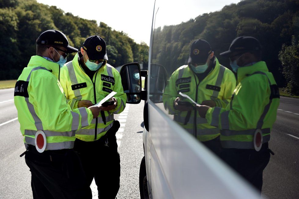 Slovenská policie ode dneška začíná s intenzivními kontrolami na hranicích