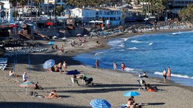 Koronavirus ve Španělsku a ožívající pláže: Benalmadena, ležící 12 km od Malagy (7.6.2021)