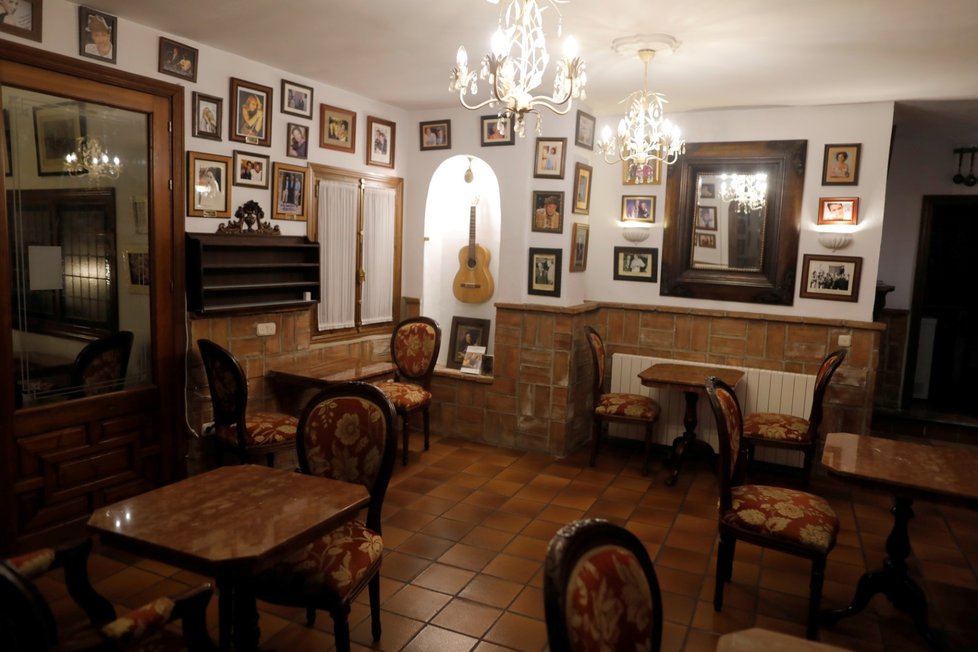 Španělé připravují hotely a restaurace na dovolenkovou sezónu (1. 7. 2020)