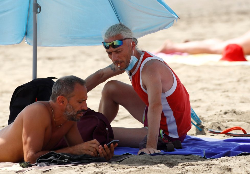 Pláže na Gran Canaria během pandemie koronaviru.