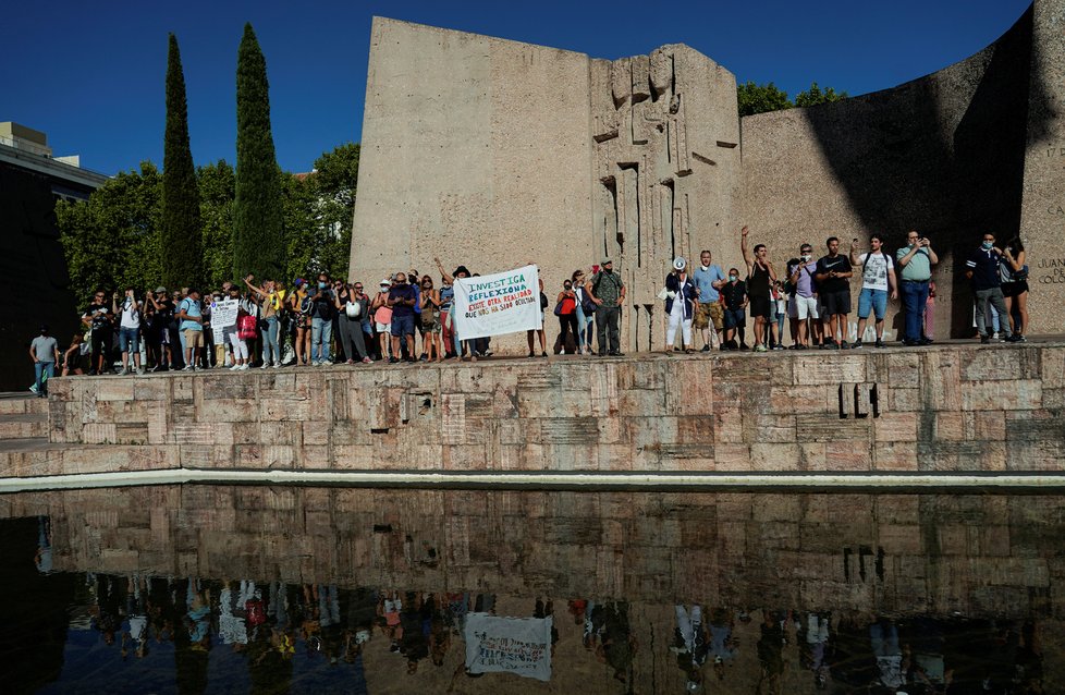 Koronavirus ve Španělsku: Protest proti opatřením, (16.08.2020).