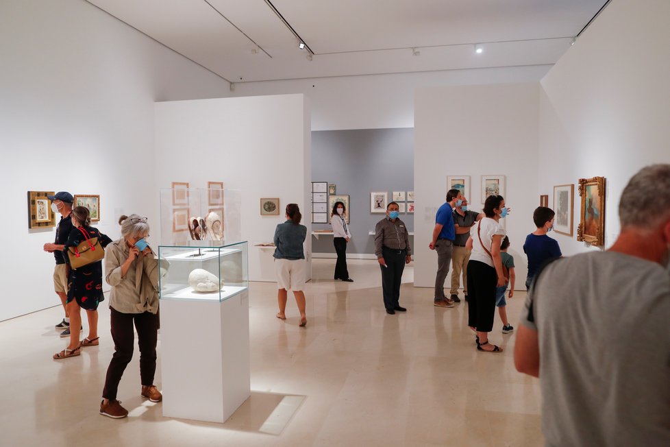 Ve Španělsku po koronavirové krizi znovu otevřeli muzea, (26.05.2020).