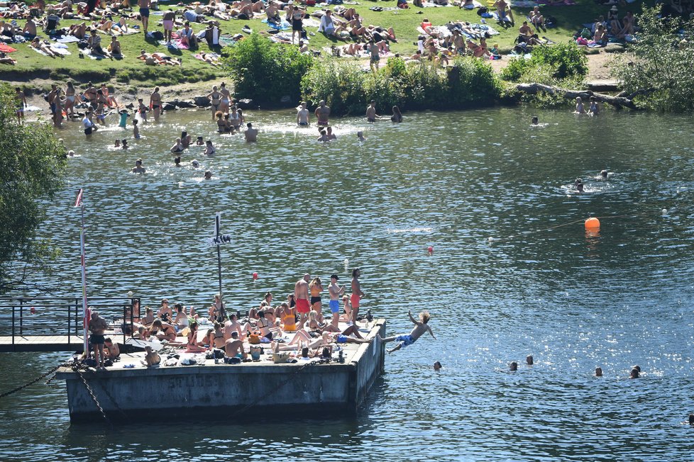 Švédsko jako jedna z mála zemí nepřistoupilo k tvrdým opatřením.