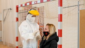 Testování na koronavirus v Polsku