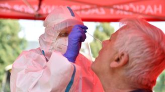 Denní přírůstek koronaviru v Česku poprvé přesáhl 500. Evidujeme také nejvíce nemocných od začátku krize