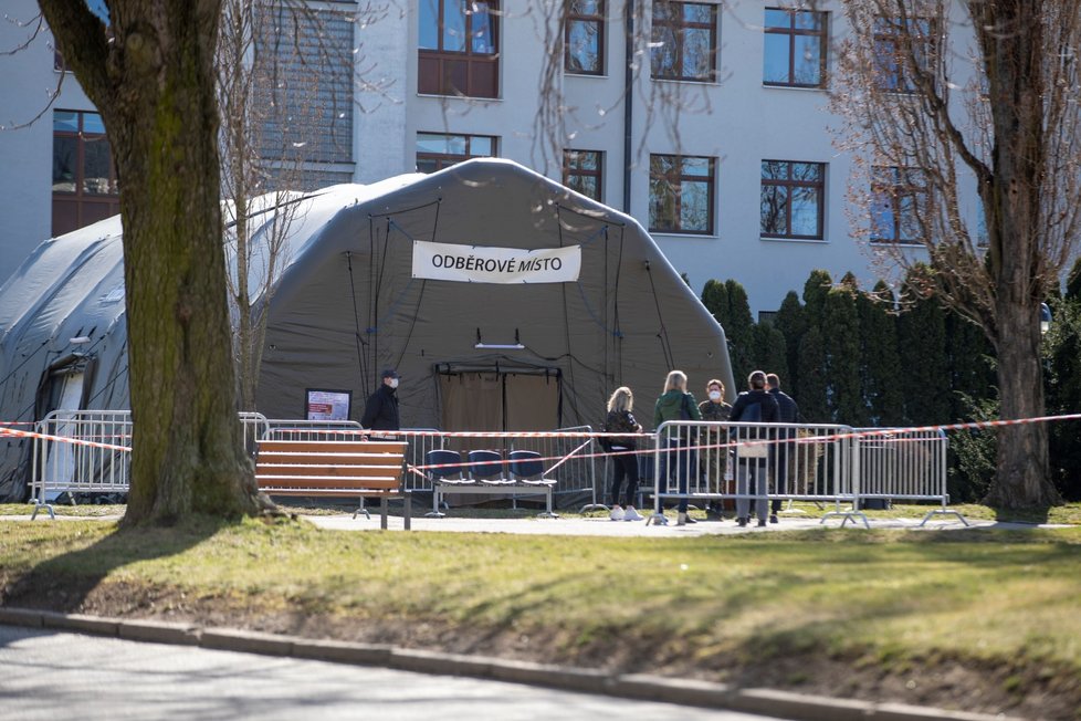 Praha má znovu 4 odběrová místa. Magistrát chystá další 2