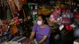 Jihovýchodní Asii sužuje nová agresivní vlna pandemie. Thajsko si na boj s koronavirem chce půjčit 700 miliard bahtů, asi 463 miliard korun.