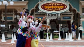 V Tokiu se po čtyřech měsících otevřel Disneyland (1. 7. 2020)