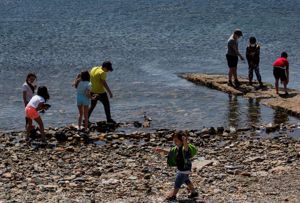 Turecko začalo po koronaviruové krizi s rozvolňováním restrikcí, (14.05.2020).