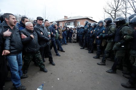 Protest na Ukrajině proti evakuaci občanů z Číny (26.2.2020)