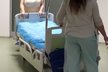 Kvůli (ne)vyšetření cizinek s podezřením na koronavirus v brněském Úrazové nemocnici se spustila pořádná mela.