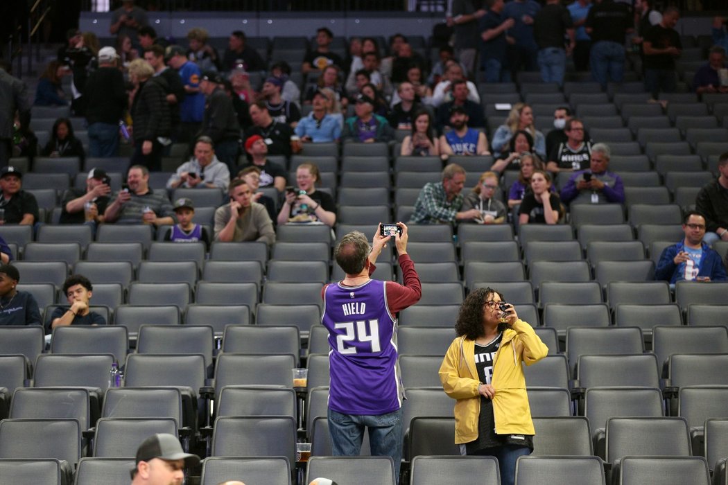 Basketbalová NBA přerušila sezonu.