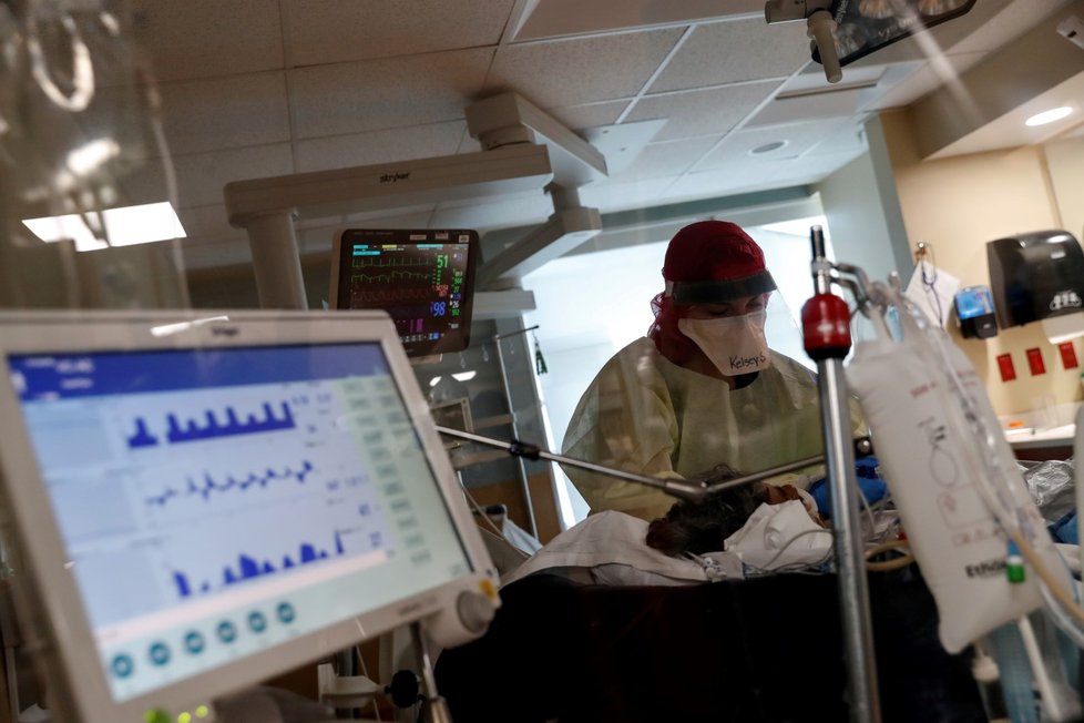 Nemocnice na Floridě a tamní boj s koronavirem na jednotce intenzivní péče (21. 9. 2021) Nemocnice na Floridě a tamní boj s koronavirem na jednotce intenzivní péče (21. 9. 2021)