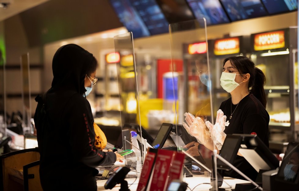 Koronavirus v USA: V Los Angeles otevřela kina, (16:03.2021). Koronavirus v USA: V Los Angeles otevřela kina, (16:03.2021).