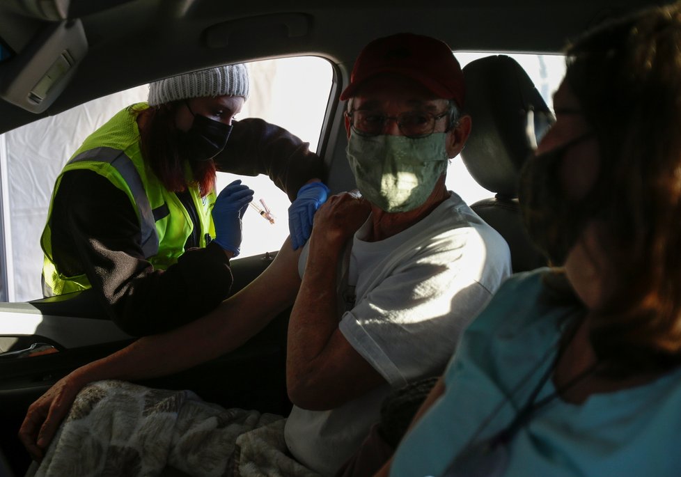 Koronavirus v USA: V zemi dál probíhá očkování, (24.01.2021). Koronavirus v USA: V zemi dál probíhá očkování, (24.01.2021).