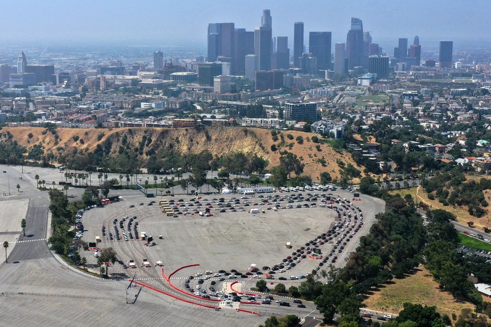 Fronta na testování v Los Angeles