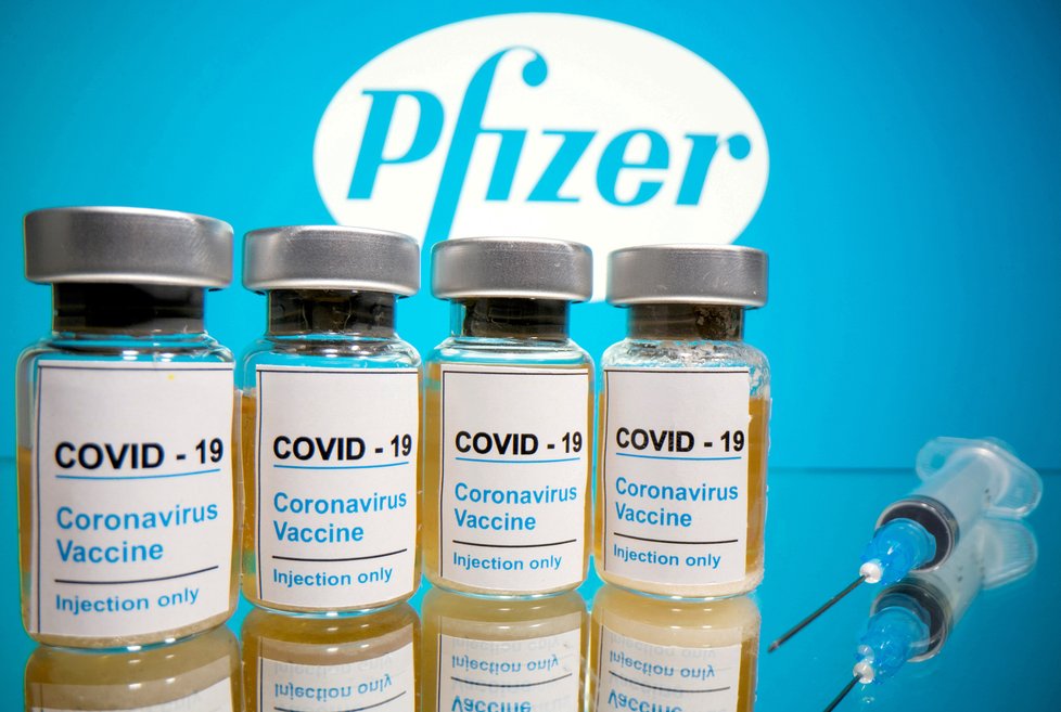 Poradci doporučili vakcínu Pfizer/BioNTech k použití v USA. Skladuje se při min. teplotě minus 70°C.