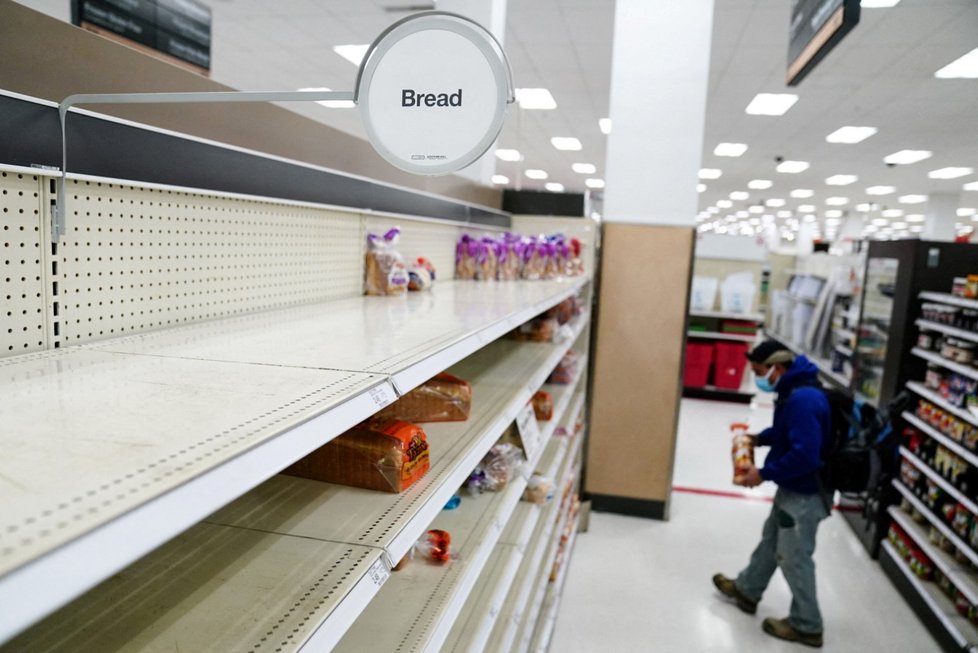 Koronavirus v USA: Supermarkety mají opět problémy se zásobováním.