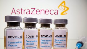 Dánsko dočasně zakazuje vakcínu firmy AstraZeneca po výskytu krevních sraženin u očkovaných.