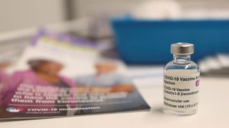 Bohumil Pečinka: Očkování proti covidu aneb Stará dobrá třídní nenávist