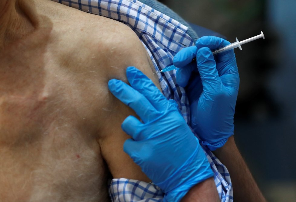 Očkování proti koronaviru ve Velké Británii (10. 1. 2020)