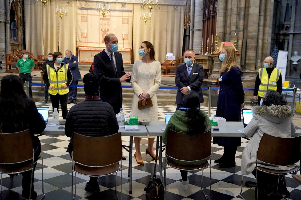 Princ William s manželkou navštívili vakcinační centrum ve Westminster Abbey.