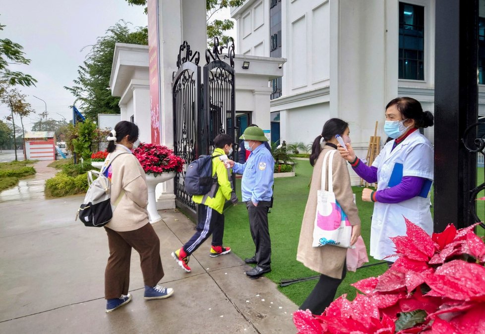 Vietnam zvažuje, že se od března plně otevře zahraničním turistům (únor 2022).