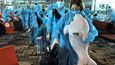Východoasijský stát se také překvapivě efektivně vypořádal s koronavirovou pandemií. V zemi dosud s nemocí zemřelo jen 35 osob.