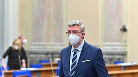 Vicepremiér Karel Havlíček na jednání vlády. (25.11.2021)