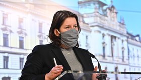 Členové vlády na tiskové konferenci ke koronaviru: Ministryně práce a sociálních věcí Jana Maláčová (19.3.2020)