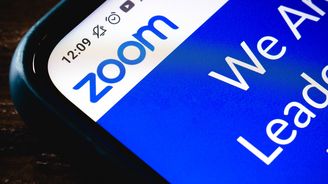 Platforma Zoom bojuje s konkurencí. Přichází se svou největší akvizicí a kupuje Five9 