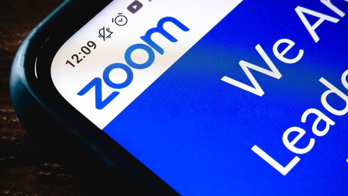 Videokonferenční platforma Zoom vloží sto milionů dolarů do začínajících firem, které navazují na její technologii.