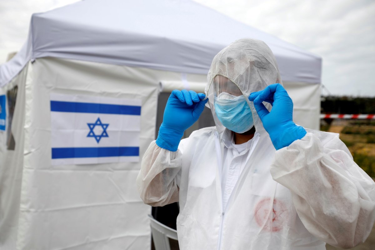 Kvůli hrozícímu riziku nákazy koronavirem se dnešních voleb v Izraeli týkají speciální hygienická opatření (2. 3. 2020)