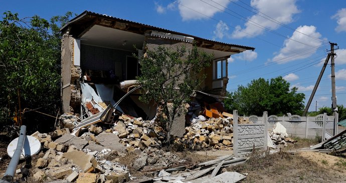 Rusové zmasakrovali dvě ukrajinské vesnice. Zabili každého, kdo jim nedal alkohol