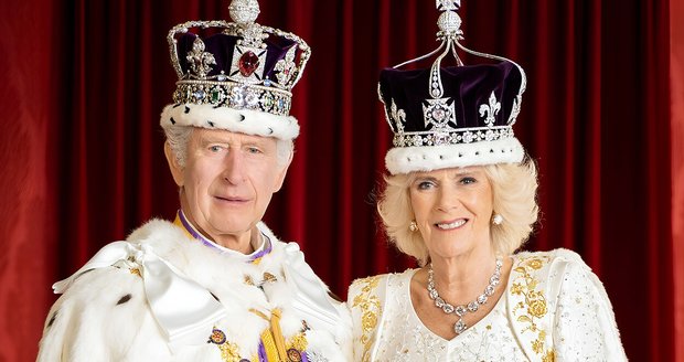 Král Karel III. a královna Camilla
